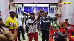 Réunion d'explication sur le projet de Smart City à Roches-Noires : une fin tumultueuse « Bizin ena developman dan Roches-Noires !», s'exclame un habitant de cette localité. Cet homme ainsi qu'une poignée d'habitants de ce village du Nord ont élevé la voix contre des militants écologistes qui s'opposent au projet de Smart City à Roches-Noires. Cela s'est produit lors d'une réunion d'explication dont l'objectif était de clarifier certains points sur ce projet qui suscite la polémique, notamment d