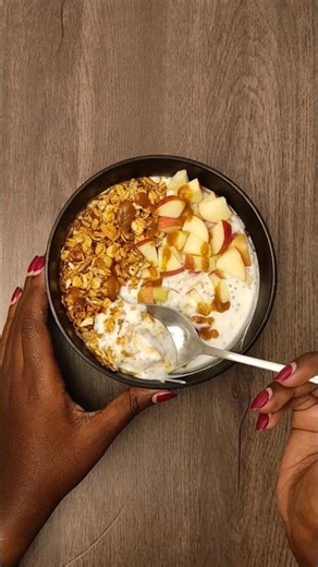 Healthy Yogurt Granola Bowl Recipe 🥣🍎
