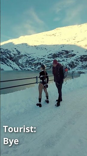 Tourist meets heavily bound submissive / Tourist trifft auf schweer gefesselte devote Frau - Vals