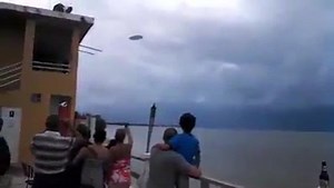 9.5M views · 131K reactions | UFO and Alien is real, UFO With Aliens Caught On Camera Join group watch more: Mysterious Aliens & UFO Disclosure ✔ | Aliens UFO Caught on Camera | Facebook