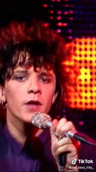Indochine - Canary Bay Lyrics in Spanish