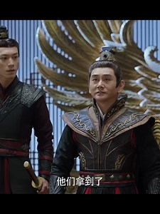 The inconspicuous Cinderella can tame a phoenix as a pet😯 不起眼的灰姑娘竟能收服凤凰当宠物😯 📍📺Drama：Song of the Moon 🤗Welcome to click and watch🙆‍♂ #月歌行 #SongoftheMoon | 怦怦甜剧营