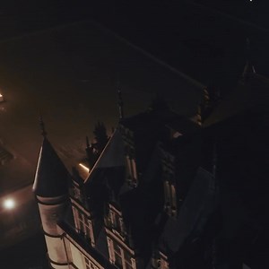 Admire Limoges porcelain with the Aux Oiseaux collection, set up for 70 guests in the heart of the Château de Chenonceau! | Bernardaud