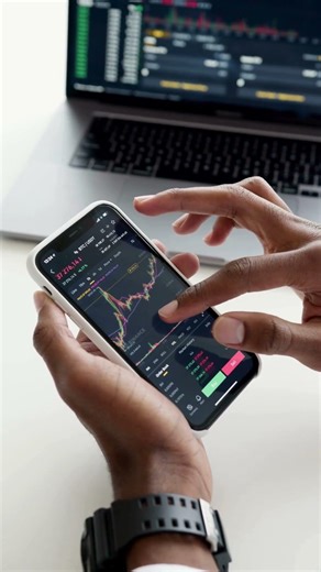 Covered Call ETFs Explained in 40 Seconds | #investing #stocks #dividendstocks #dividends #trading