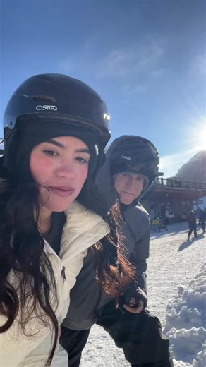 We went to Crested Butte, a small, charming town in CO! I ended up taking lessons the whole day and had a lesson the next day in the am so I was able to learn a lot!!! Super cool, loved it! #agegapcouple #skiing #ootd #northface #snow