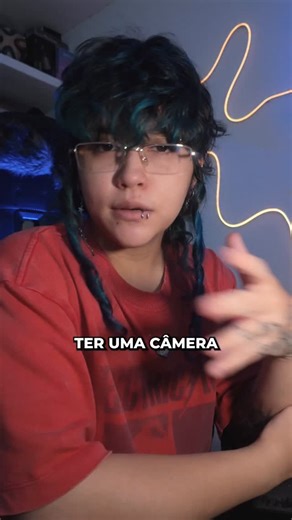 satyytech on Instagram: "Eu diria que essa é a câmera perfeita pra gravar suas viagens e conseguir ângulos diferenciados! Aqui estão mais alguns detalhes da Akaso 360: 🎬 vídeos até 5.7k 30fps 📸 fotos 360 até 72mp 🌧 à prova d'água 💻 recursos de ia que ajudam na edição, não precisando se preocupar com ângulos no momento da gravação já que tudo pode ser ajustado no aplicativo deles depois (akaso 360 studio) Agora sobre valores e o que vem nela 👀 Com estoque no Brasil ela está saindo por ~R$ 2.