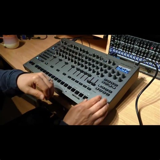 ROLAND TR1000 808 SOUNDS #roland