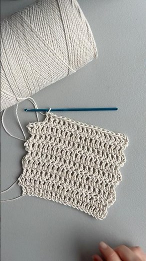 Double crochet stitch #crocheting #doublecrochet #crochetstitches #crochettutorial