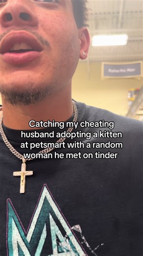 This has got to be the lamest thing I’ve ever seen lmao. #cheater #cheating #tinder