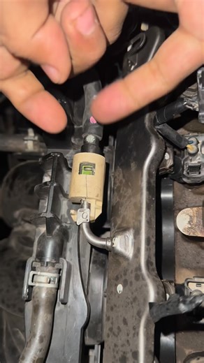 Alsharifauto on Instagram: "Fuel Pipe Lock Open Trick #fuel #pipe #lock open trick"