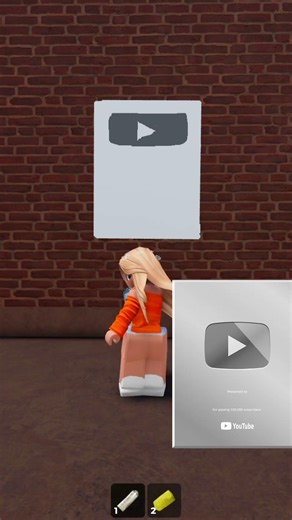 Drawing YOUTUBE PLAY BUTTON And COMING BACK 5 MINUTES LATER!! 🎥😳 #shorts