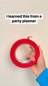 Best way to hold up ballon decorations #balloons #partyplanner #partyideas #partydecor | Liz & Jeff