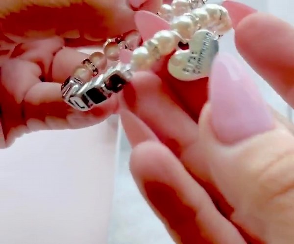 First Communion Gift for Girls, Holy Communion Jewelry, Personalized Catholic Gift, Pearl Name Bracelet - Etsy