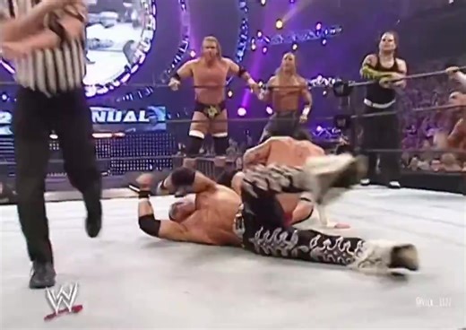 Team DX vs Team Rated-RKO Shawn Michaels, Triple H, CM Punk, Matt and Jeff Hardy Vs Edge, Randy Orton, Gregory Helms, Johnny Nitro, and Mike Knox Survivor Series 2006 | Old School Wrestling