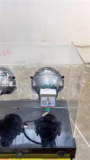 OSMANİYE FAR STOP MERKEZİ on Instagram: "HALOJEN AMPUL İLE LED AMPUL ARASINDAKİ FARK İşletmemizde; far ve stop tamiri, özel far-stop tasarımı, LED & Xenon uygulamaları, mercek değişimi, iç ambiyans aydınlatma, elektronik kodlama, arıza tespiti ve onarım gibi birçok hizmet, alanında deneyimli ekibimiz tarafından titizlikle gerçekleştirilmektedir. Gelişmiş ekipmanlarımız ve güncel yazılımlarımız sayesinde, yeni nesil araçlardan klasik modellere kadar geniş bir araç yelpazesine profesyonel çözümler