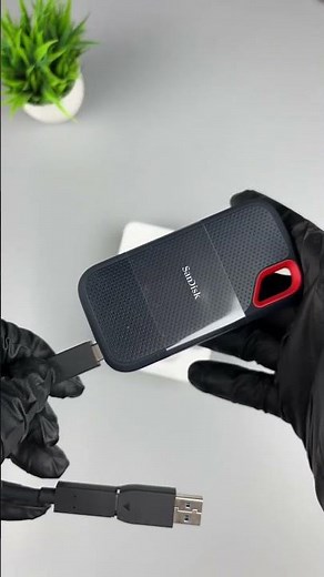 Sandisk 1TB portable SSD satisfying unboxing