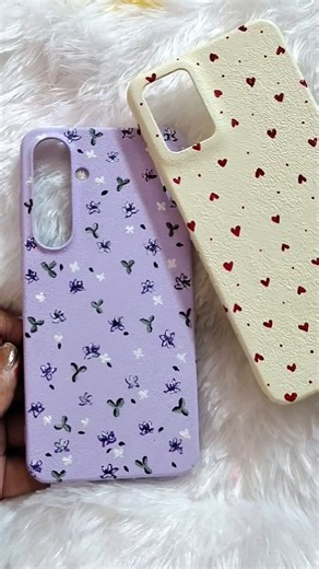 Hand-painted Asthetic/Cute Phone covers 🫟🎨 #phonecoverpainting #crafting #acrylicpainting