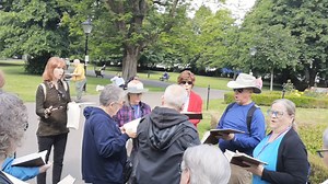7K views · 89 reactions | Last week I took a party of American Shape Note singers on a tour of city locations associated with Isaac Watts. They came armed with their Sacred Harp hymn books and took the opportunity to sing a Watts hymn at every possibility. This video shows them singing at the Watts statue in the park named after him. | SEE Southampton | Facebook