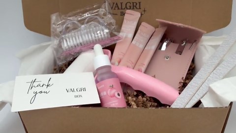Manicure Kit Gift Box, At-Home Nail Care Set with Cuticle Nippers, VALGRI