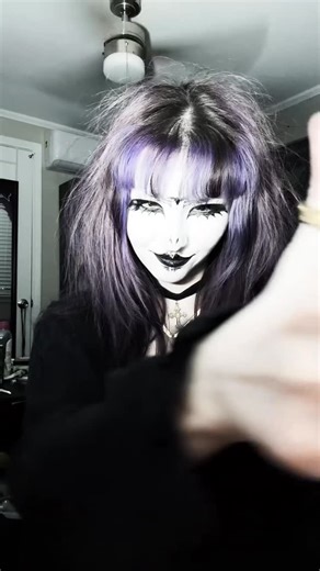 ⋆ᘛ ѕαναииια ᘚ⋆ on Instagram: "awkward transition vid from my most recent look #makeuptransition #goth #gothic #tradgoth #tradgothmakeup"