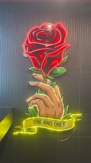 Red rose austin Tx ! #redroses #austintx #yellowroses | Billy Arthur