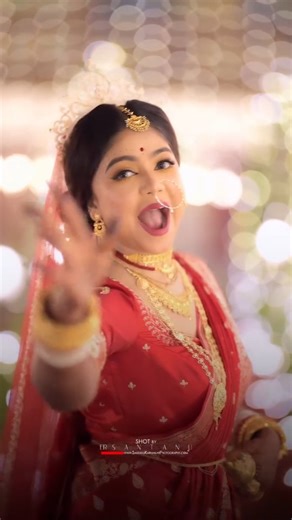 Bengali Weddings-SacredShaadi on Instagram: "When the bride wants the spotlight, the rhythm follows 💃✨ A Bengali bride owning every beat with grace, joy, and pure celebration—because it’s her moment, her wish. ❤️🧿 👰‍♀Bride : . @miss_roy_official Photographer: @santanukarmakarphotography @saan_insta_ii #BengaliBride #BridalDance #BrideGoals #KolkataBride #WeddingVibes #BridalMood #BengaliWedding #NikonIndia #NikonPhotography #BengaliShaadi #KolkataPhotographer #ViralWedding #BridalReels . . 📩