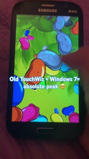 Win7 + Old TouchWiz = peak #windows #win7 #microsoft #samsung #oldphones #shorts #plsblowup