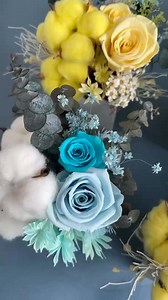 猶如氣泡般甜美輕盈的花朵🌼就讓屬於夏天的自然調色盤成為家居佈置靈感！ 夏季新品 : https://reurl.cc/VYmQy5 CNFlower西恩經典恆星花系列以精品珠寶的概念與設計，呈現出花的純粹和質感，不只是不凋或永生，而是像天上的恆星一般珍貴、耀眼奪目，充滿了想像力和創意! 除了作為精緻的禮物傳遞心意，更能成為家中珍藏的擺飾，可保存2至3年。​ #CNFlower #flowereveryday #seasonal #flowers #love #preservedflowers | CNFlower