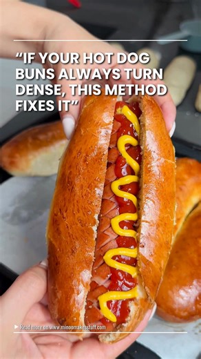 Bakery style buns in less time than it takes to drive to the store. These homemade hot dog buns are soft, fluffy, and ready in 40 minutes flat. No kneading forever, no waiting for dough to double, and no sad buns that fall apart halfway through eating. They hold up to juicy hot dogs, bratwurst, and ALL the toppings while staying tender for days. What makes homemade hot dog buns like this work is instant yeast, warm water, and shaping right away. Simple, fast, and very forgiving. Minoo’s Pro Tip: