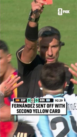 A SECOND YELLOW CARD FOR ENZO FERNÁNDEZ AFTER THIS CHALLENGE AND HE IS SENT OFF