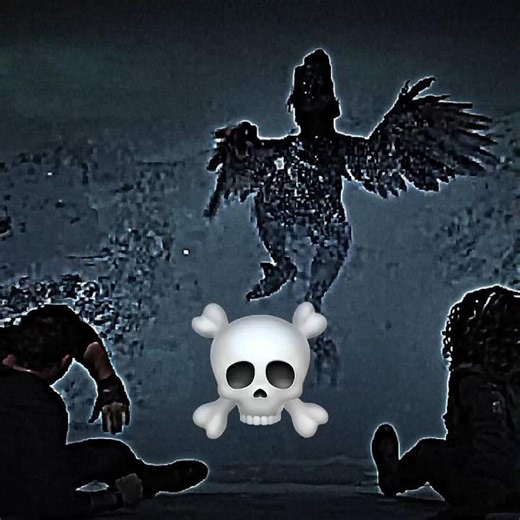 Pyroraptor Attacks🥶💀 #shorts #edit #jurassicpark #jurassicworld #dinosaur #pyroraptor #jwdominion
