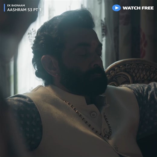 bhakton ki ho rahi hai disha-bhul? 😮 dekhiye #Aashram on Amazon MX Player for FREE! #Aashram #AashramOnAmazonMXPlayer #AmazonMXPlayer #StreamingNow | MX Player