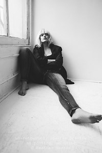 42K views · 98 reactions | "I just got these jeans and literally cried tears of joy to find a pair of jeans that fit every curve so perfectly for the first time." - Sarah, Wisconsin | Universal Standard | Facebook