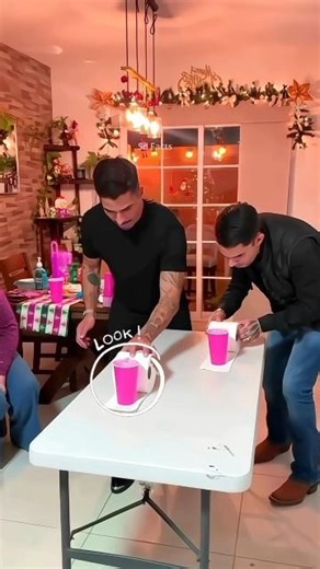 The mans are playing a awesome tissue game, what's the secret?❔😱