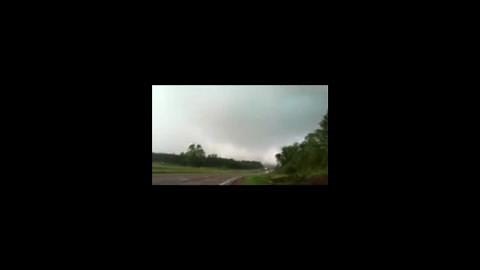 Tornado caught on video in Mississippi