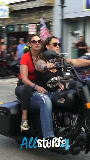 Indian Cruiser Motorcycle Ride | Daytona Bike Week | Motorcycle World