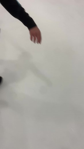 Can do a spread eagle with my leg straight