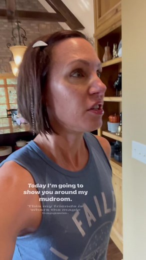 134K views · 5.8K reactions | Sharing a little mud room tour… so I could show off my darling new addition from Toe Fish Art … she’s perfect  #emilycarriveau #mudroom #homedecor #homeorganization #momlife | Small Town Me | Facebook