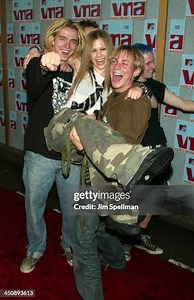 Avril Lavigne during 2002 MTV Video Music Awards - Arrivals at Radio...