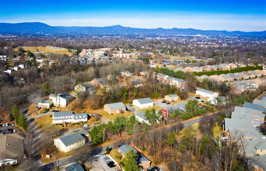 854 Duke Gloucester St SW, Roanoke, VA 24014 - Williamsburg Manor | LoopNet