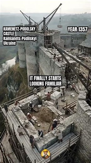 Witness Kamenetz-Podolsky Castle Built from Scratch!