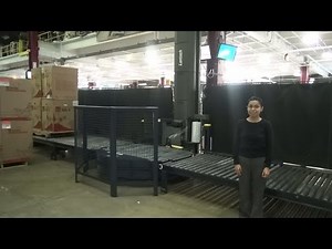 Lantech Model Q1000 Automatic Column Style Stretch Wrapper Demonstration