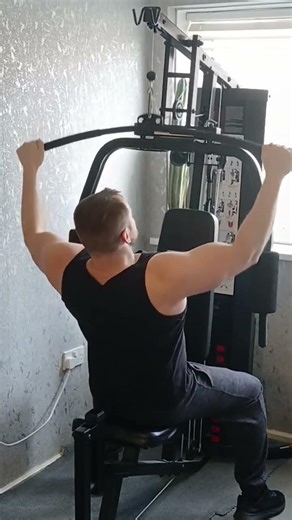Lat pull-down #naturalbodybuilding #workoutroutines #bodybuilding #homeworkout