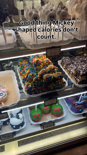 1.8K views · 13 reactions | Last chance to get your Halloween treats! #disneyland#disneyhalloween | EverythingMouse | Facebook