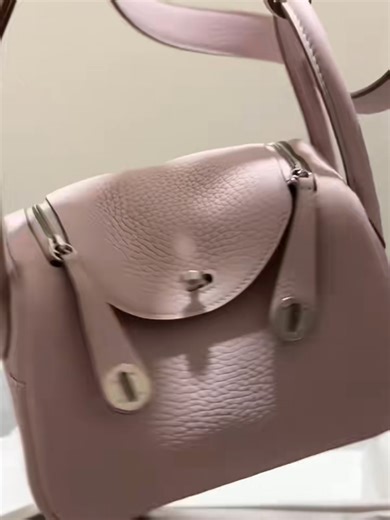 #unboxing Hermes lindy bag Link in bio or ask 💕😩 #dh8finds #unboxing #luxury #affordable