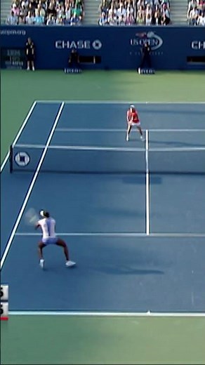 Venus Williams wins RIDICULOUS rally! 😱