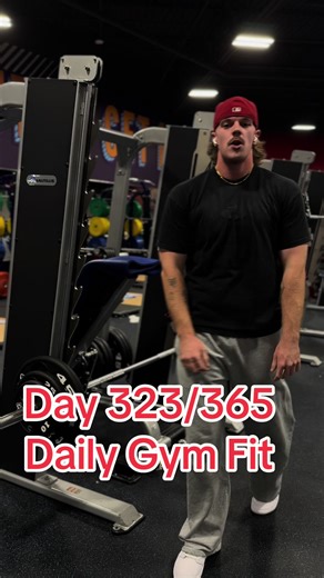 Smith machine bent over rows #fyp #gymfit #gymfashion #mensfashion #outfitinspo