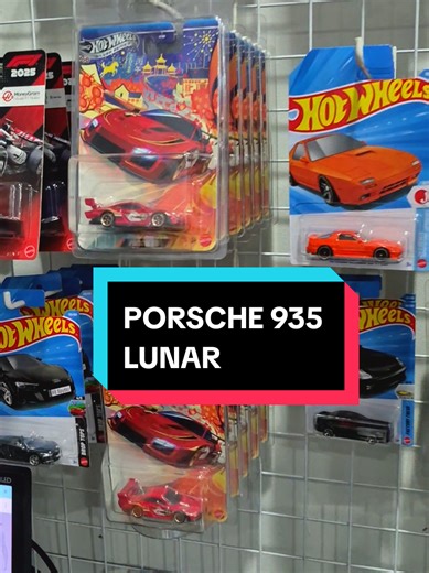 Porsche 935 Lunar: Hot Wheels Silver Series Review