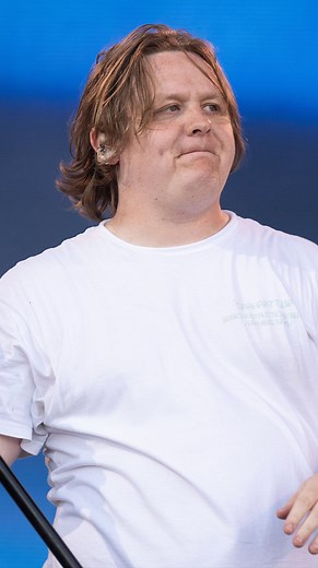 Watch the moment Lewis Capaldi helped to sing Someone You Loved at Glastonbury. #LewisCapaldi #Glastonbury #Glastonbury2023 #Music #Festival | Liverpool Echo News
