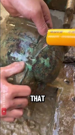 This Tiny Workshop Can Fake Ancient Bronze in Just 10 Days